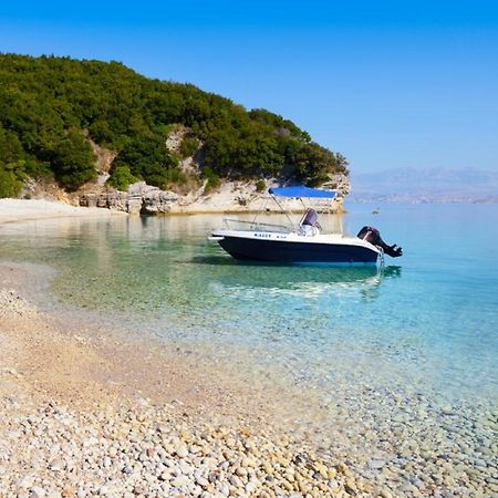 Bella Mare Hotel Kassiopi Exterior photo