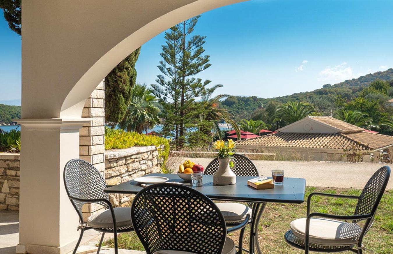 Bella Mare Hotel Kassiopi Exterior photo